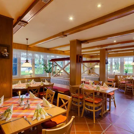 מלון Dachsbaude & Kammbaude 3*